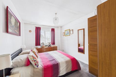 21 Chiltern Ridge, Stokenchurch, High Wycombe, HP14 3SZ