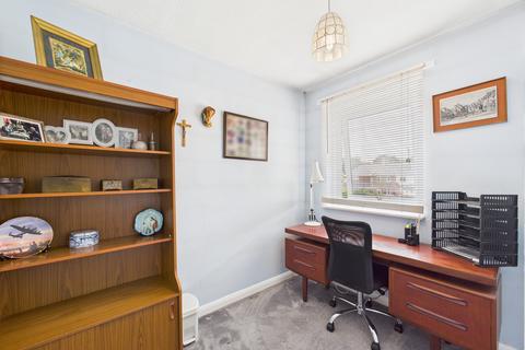 21 Chiltern Ridge, Stokenchurch, High Wycombe, HP14 3SZ