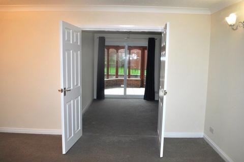 4 bedroom semi-detached house to rent, Merebank Walkden M28 0AS