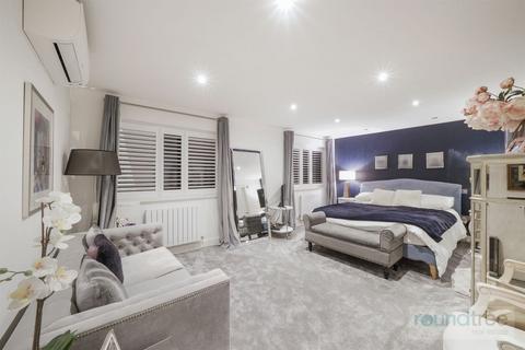 6 bedroom house for sale, Vaughan Avenue, Hendon NW4