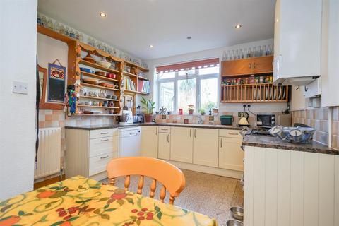 4 bedroom detached house for sale, Cubbington Road, Leamington Spa