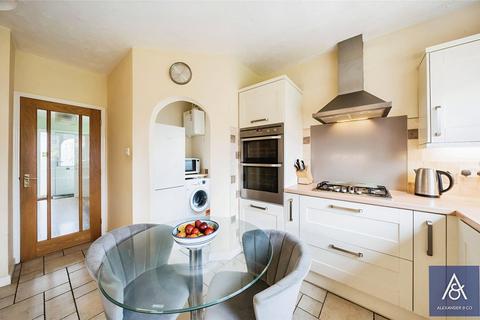 26 Falcon Way, Brackley, NN13 6PZ