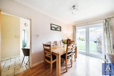 26 Falcon Way, Brackley, NN13 6PZ