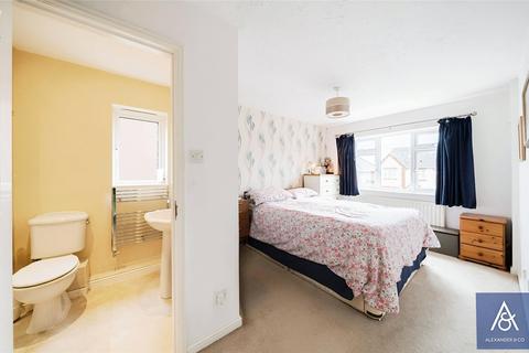 26 Falcon Way, Brackley, NN13 6PZ