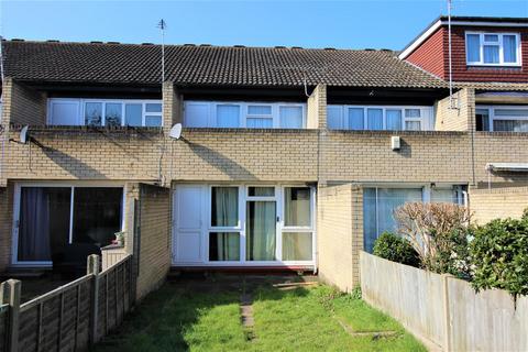 3 bedroom terraced house to rent, Barchester Close, Uxbridge