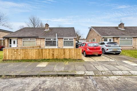 2 bedroom semi-detached bungalow for sale, Benridge Close, Acklam, Middlesbrough, North Yorkshire, TS5 8RJ