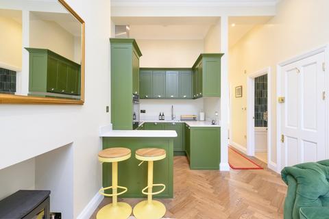 2 bedroom flat for sale, Oakley Square, London