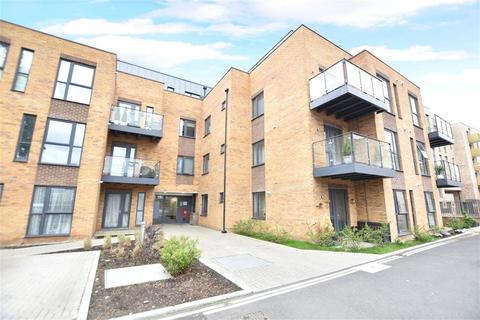 2 bedroom apartment to rent, London Road, Hounslow