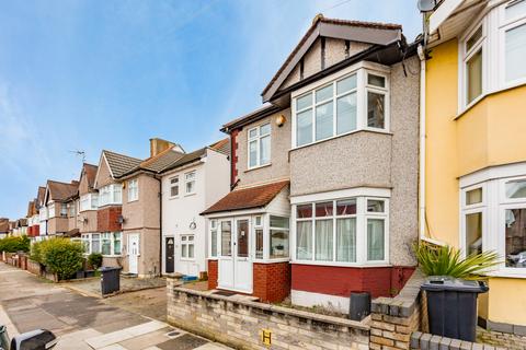 3 bedroom terraced house for sale, ARTHUR ROAD, CHADWELL HEATH Romford, RM6