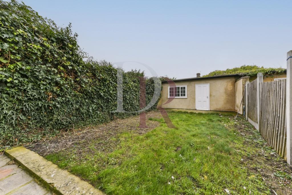 Garden / Annexe