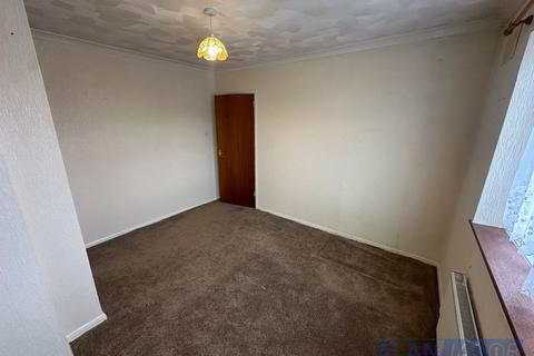 3 bedroom terraced house to rent, Bramley Rise, Rochester ME2