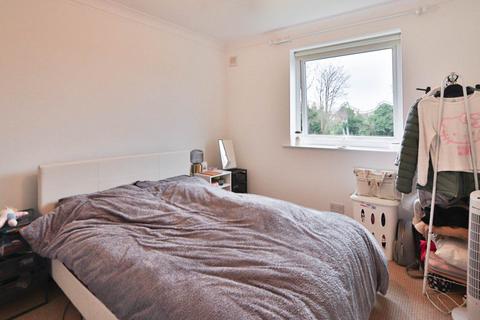 1 bedroom flat for sale, Thetford Road, New Malden