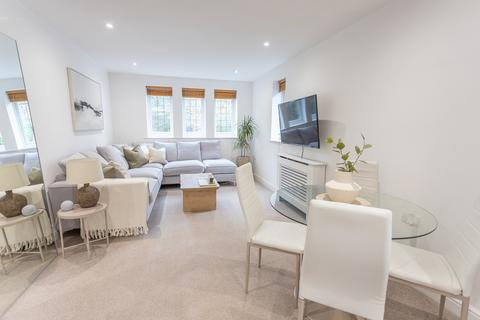 2 bedroom flat for sale, Vernon Court, London Road, Ascot, Berkshire, SL5 8DS