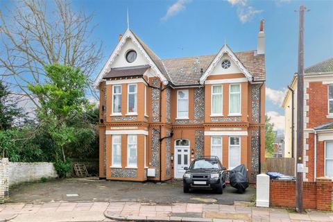 Winchester Road, Worthing