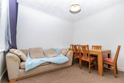 1 bedroom flat for sale, Winchester Road, Worthing