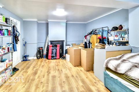 249 Fold Croft, Harlow, CM20 1SR