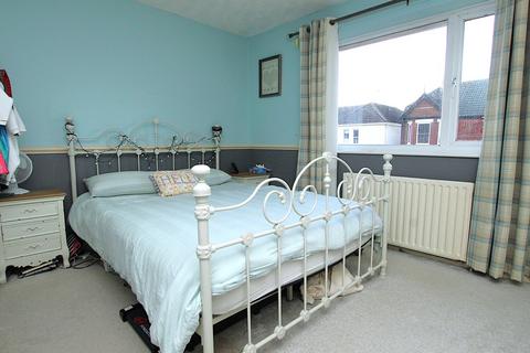 2 bedroom flat for sale, Ivor Road, Hamworthy , Poole, BH15