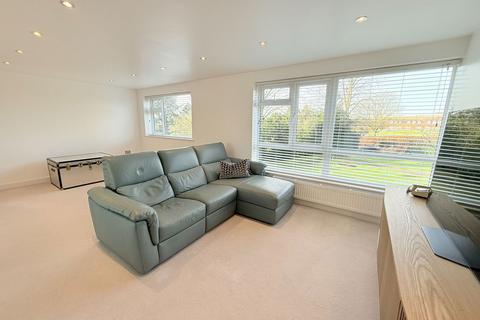 2 bedroom apartment for sale, Albany Gardens, Hampton Lane, Solihull