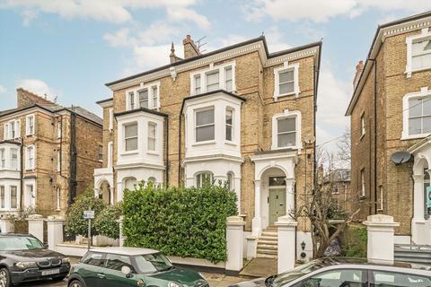 2 bedroom flat for sale, St. Philips Road, Surbiton KT6