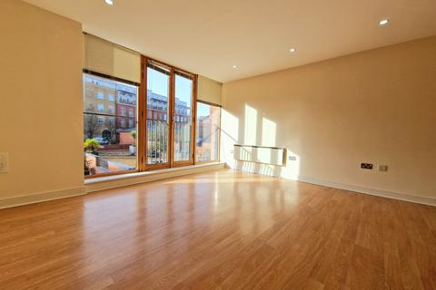 2 bedroom flat for sale, Cornwood Lane, Shirley, Solihull, West Midlands, B90