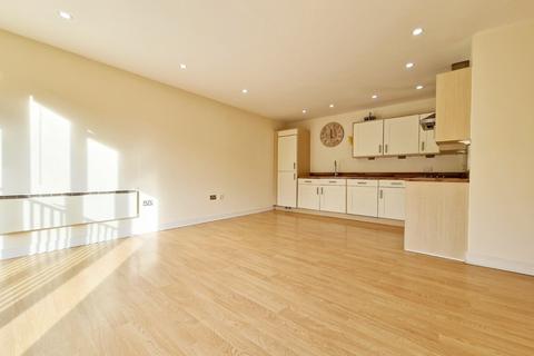 2 bedroom flat for sale, Cornwood Lane, Shirley, Solihull, West Midlands, B90