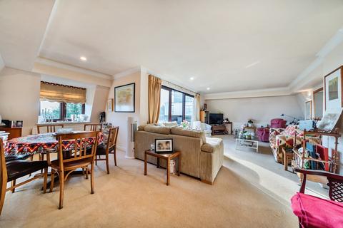 2 bedroom apartment for sale, Taymount Rise, London