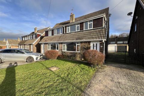 3 bedroom semi-detached house to rent, Katrina Grove, Featherstone, WF7