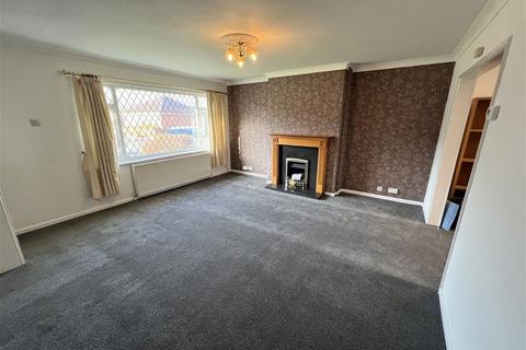 3 bedroom semi-detached house to rent, Katrina Grove, Featherstone, WF7