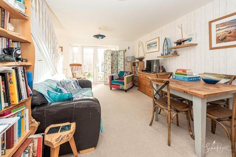 2 bedroom semi-detached house for sale, Royal Architects Road, East Cowes