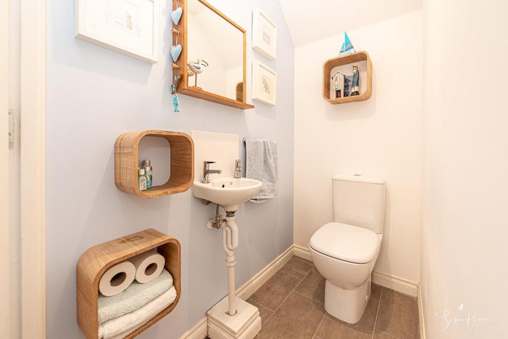 Ground Floor Cloakroom
