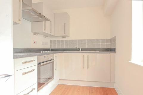 Studio to rent, Skyline House, Stevenage