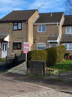 2 bedroom terraced house to rent, Lantern Close, GL14