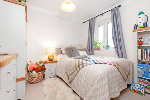 5 Woodlawn Close, London, SW15 2RE