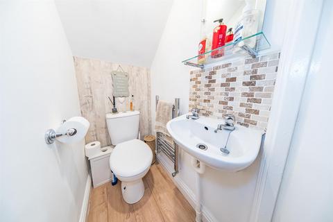 33 Sandstone Drive, Whiston, Prescot, L35 7LS