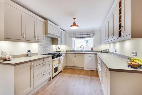 4 Studley Crescent, Longfield, DA3 7JL