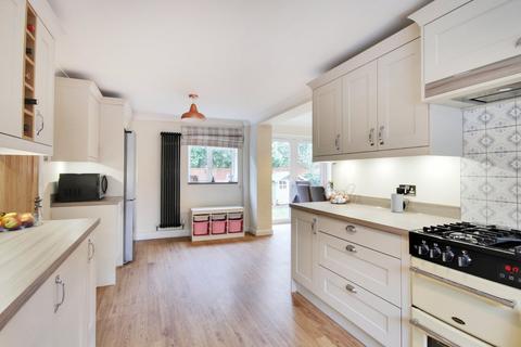 4 Studley Crescent, Longfield, DA3 7JL