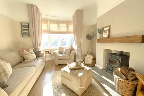 14 Beech Avenue, Grimsby, DN33 2AZ