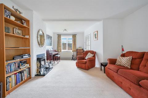 3 bedroom terraced house for sale, Lakers Rise, Banstead