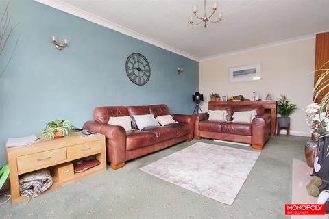 undefined, Dalar Wen, Denbigh LL16