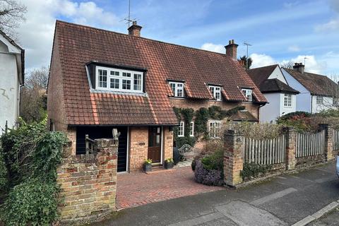 Dell Cottage, 14 Haddon Road, Chorleywood, Rickmansworth, WD3 5AN