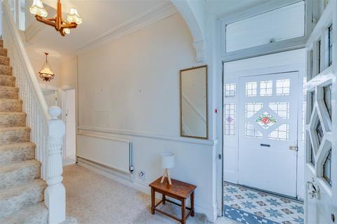 38 Bishops Road, Whitchurch, Cardiff, CF14 1LU