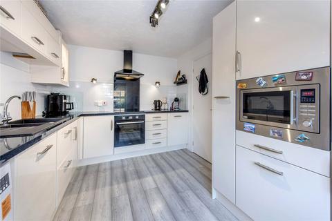 39 Needhams Patch, Cotford St Luke, Taunton, TA4 1JF