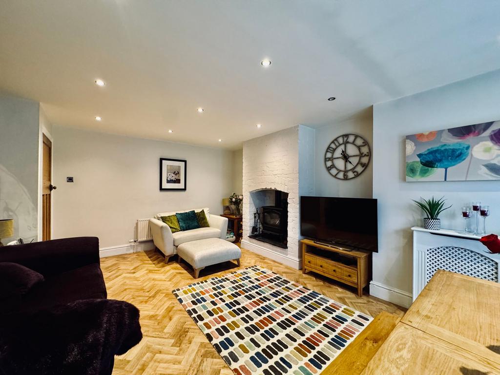 2nd Lounge & Dining room