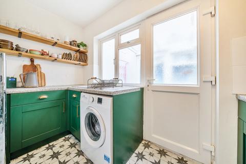 2 bedroom end of terrace house for sale, Cambridge Road, Kingston Upon Thames, KT1