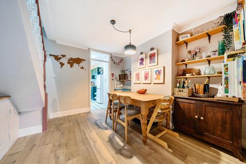 2 bedroom end of terrace house for sale, Cambridge Road, Kingston Upon Thames, KT1