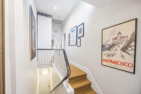 2 bedroom apartment for sale, Wakeman Road, London NW10