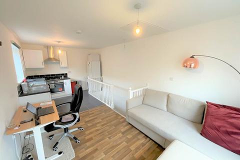 1 bedroom flat to rent, Cedars Avenue, Walthamstow, London