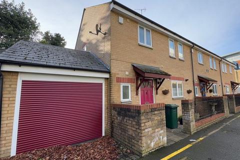 3 bedroom terraced house for sale, Devonshire Place, London NW2