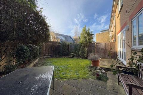 3 Devonshire Place, London, NW2 2HX