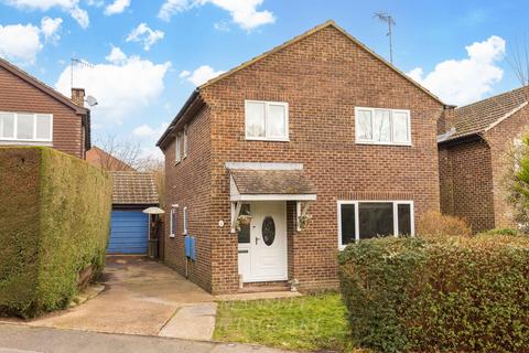 4 bedroom detached house for sale, Court Crescent, East Grinstead RH19